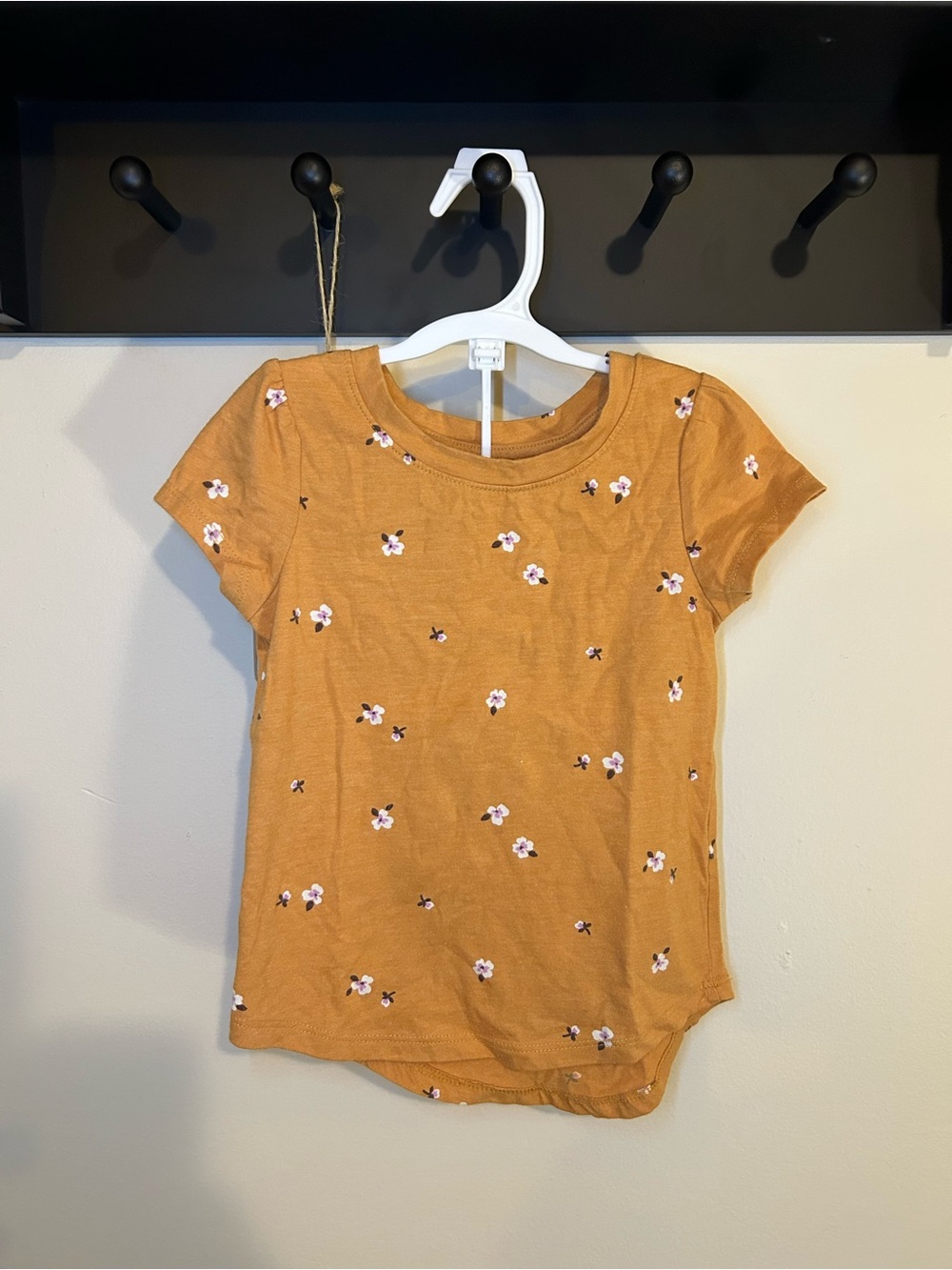 Cat & Jack Mustard Floral Short-Sleeve Tee